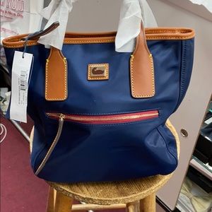 Dooney & Bourke Camden nylon tote Back!!!!